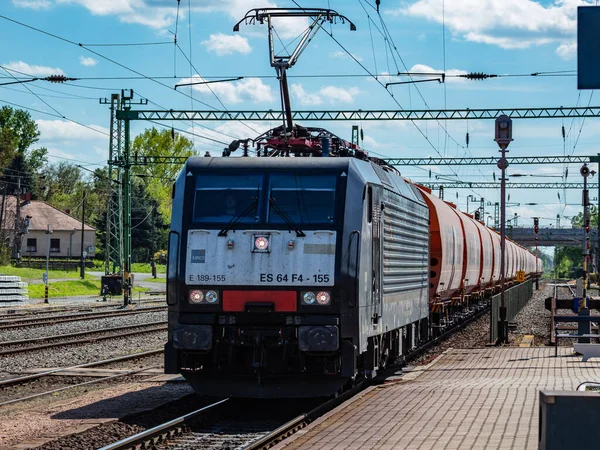 Balatonszentgyorgy Hungria Maio 2021 Transporte Ferroviário Internacional Vagão Comboio Carga — Fotografia de Stock