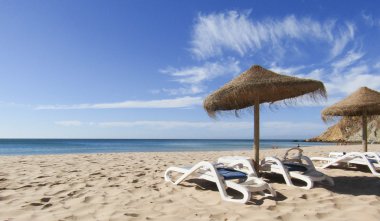 Unmbrellas gökyüzünde