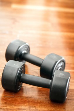 Eğitim ağırlık spor ahşap Groung zemin üzerinde