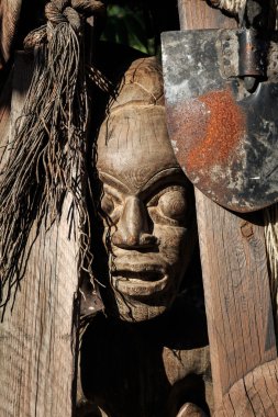 Afrika Totem maskesi
