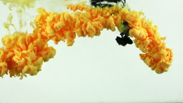 Peinture liquide à l'encre d'art éclaboussure sous l'eau 