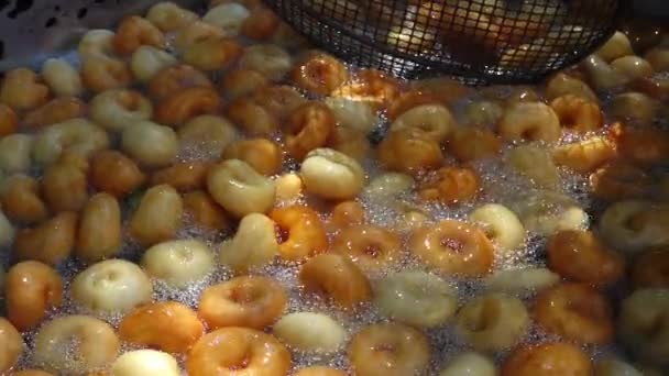 Dessert tradizionale turco Ciambella Lokma — Video Stock