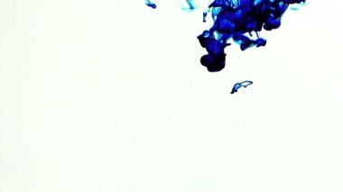 Mürekkep boya suda yaymak