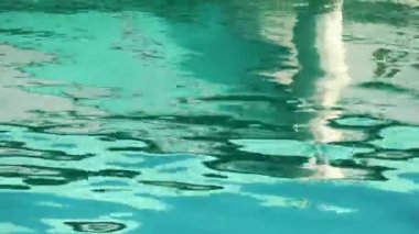 Deniz suyu ve yansımalar