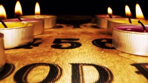 Andlig Ouija Styrelse Och Ljus — Stockvideo