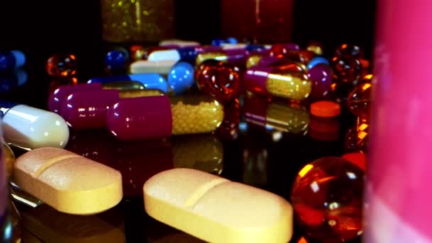 Makro Näkymä Värillisiä Lääkkeitä Käytetään Healing — kuvapankkivideo