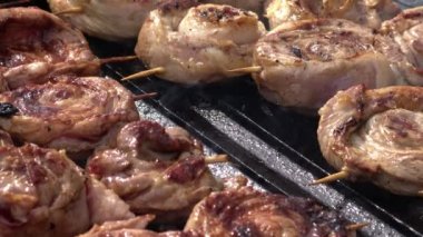 Barbeküde İnek eti