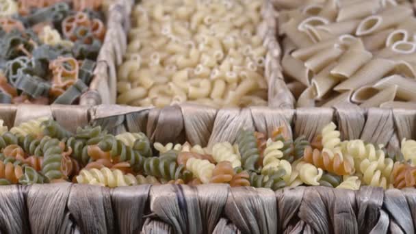 Friske Vegetariske Italienske Fødevarer Makaroni Pasta – Stock-video