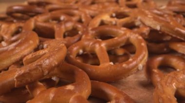 Lezzetli Tuzlu ve Çıtır Kraker 