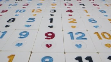 Renkli Numaralı Geleneksel Gamble Okey Oyun Parçaları