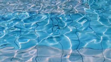 Temiz Yüzme Havuzu Su Yüzeyi