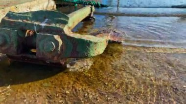 Rıhtımda Gemi Çapası