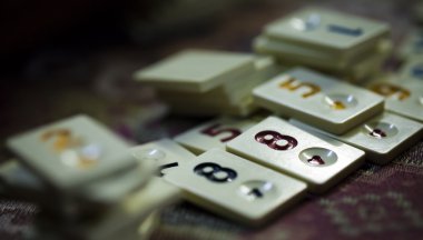 Rummy kareler oyunu