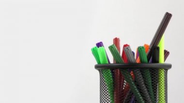 Renkli boya kalemi donatım araçları