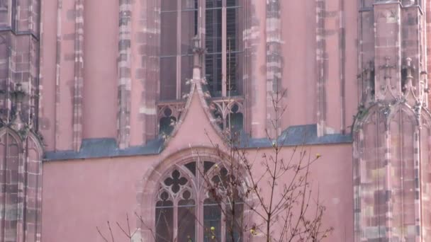 St bartholomew kathedralturm frankfurt deutschland — Stockvideo