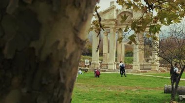 Karacasu Türkiye 'deki Antik Afrodizyak Kentine Yolculuk