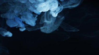 Soyut Sıvı Dumanı Yumuşakça Yayılsın