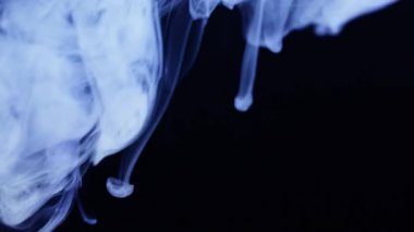 Soyut Sıvı Dumanı Yumuşakça Yayılsın