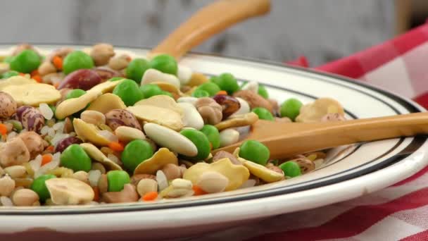 Legumes deliciosos alimentos saudáveis e naturais Mix — Vídeo de Stock