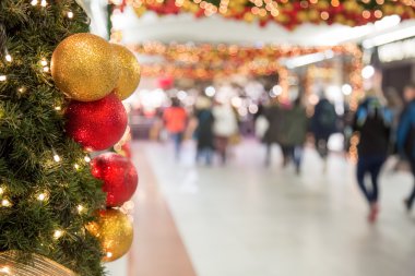 Christmas Celebration Decoration Colorful Balls on Tree