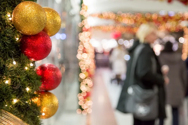 Christmas Celebration Decoration Colorful Balls on Tree — Stock Photo, Image