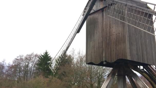 Eski geleneksel Alman ahşap Mill House — Stok video