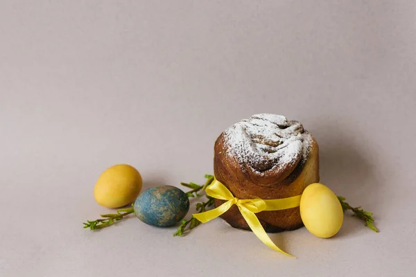 Bolos Páscoa Bolo Páscoa Ortodoxo Ovos Ramos Forsythia Cena Feriado — Fotografia de Stock