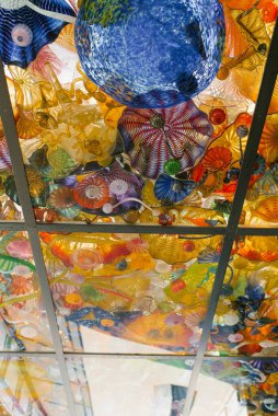 Tacoma, Washington, ABD. Mart 2021. Cam Müze 'deki tavan.