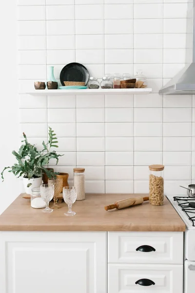 Cuisine Lumineuse Dans Style Scandinave Pâtes Dans Bocal Verre Plante — Photo