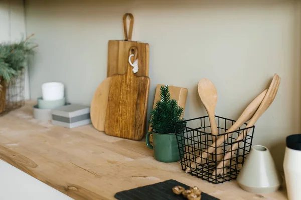 Scandinavische Stijl Keukengerei Houten Snijplanken Houten Lepels Schoppen Kerstdecor — Stockfoto