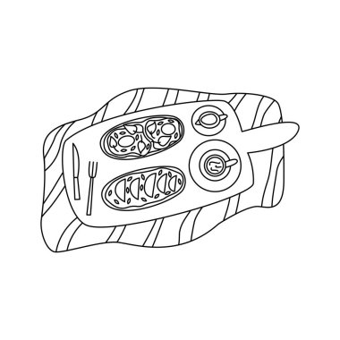 İki sandviç tepsisi, bir fincan kahve ve krema. Çatal ve bıçak. Lezzetli bir kahvaltı. Çırpılmış yumurtalı sandviçler, susam tohumları ve otlar, peynir, avokado dilimleri, öğle yemeği veya atıştırmalık. Tahta, havlu. Siyah ve beyaz karalama çizim vektörü
