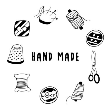 Dikiş ve dikiş için bir takım elementler. Çemberin şekli. El yazması. İğne ve iplik, makas ve düğme, iplik ve yüksük. Siyah ve beyaz vektör çizimi izole edildi