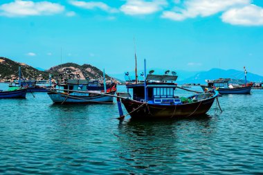marina nha trang adlı balıkçı tekneleri