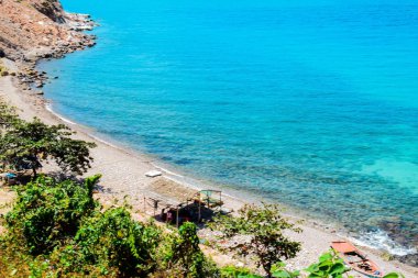 Güzel bir plaj Nam Du Adası