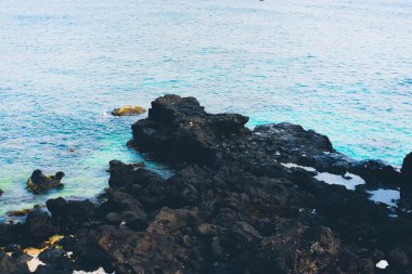 kayalar Ly evlat Island 