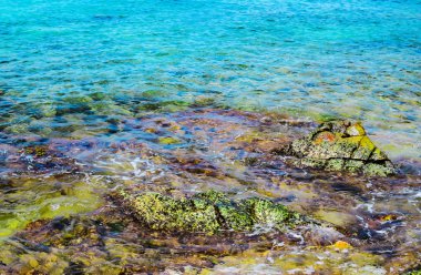 Güzel bir plaj Nam Du Adası