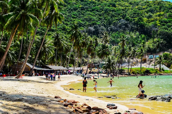 Piękna plaża na wyspie Nam Du — Zdjęcie stockowe