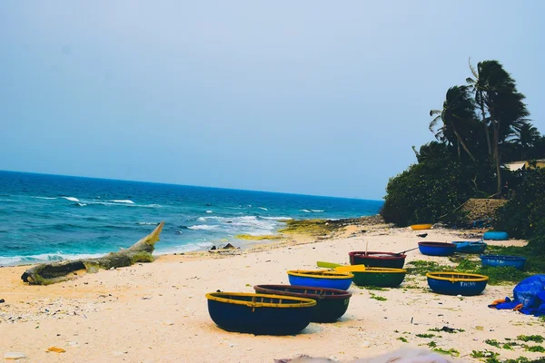 Boats on sand beach — Stock Photo, Image