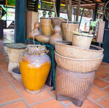 Doğa ile yapılan kutuları örgü