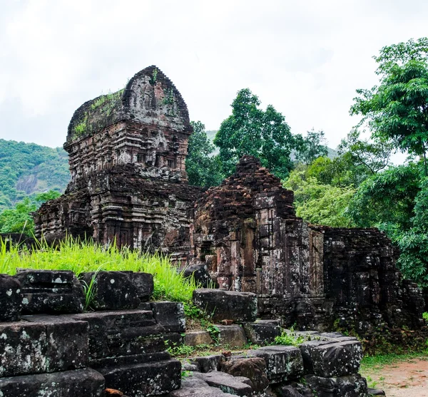 Ancient Hindu tamples of Cham culture — Stock Photo, Image