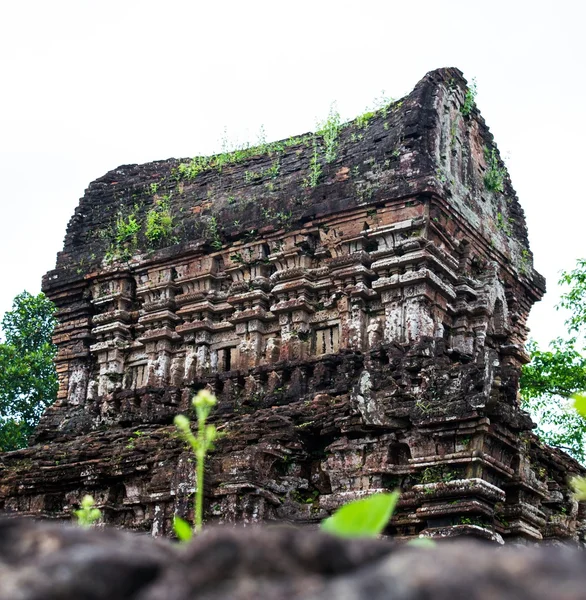 Ancient Hindu tamples of Cham culture — Stock Photo, Image