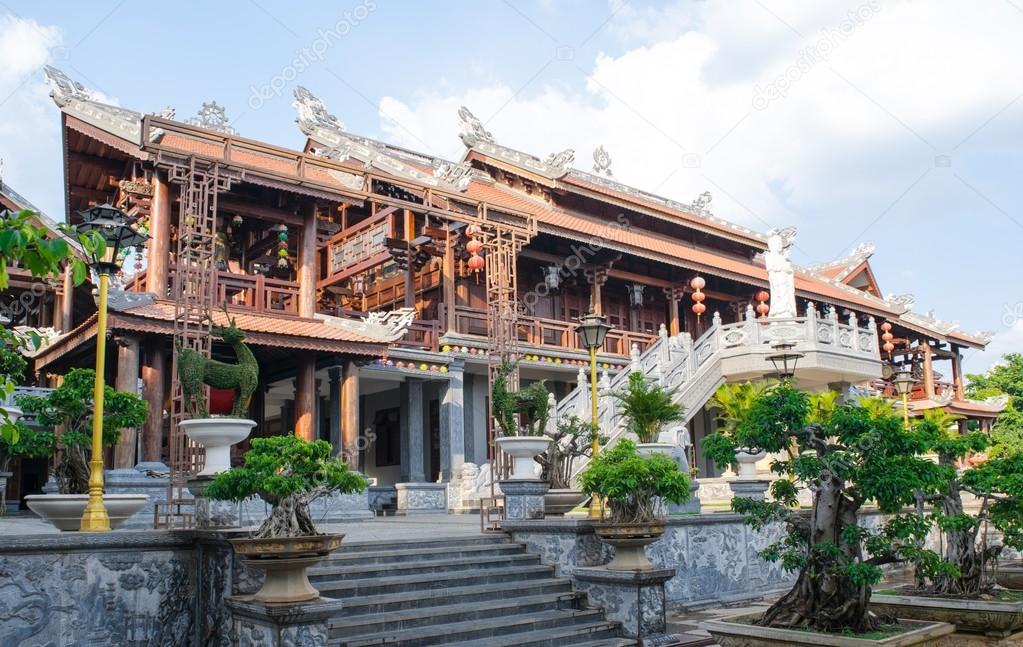 Tu Sac Khai Doan pagoda Daklak