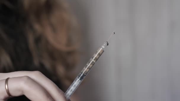 Вакцинация человека против болезни — стоковое видео