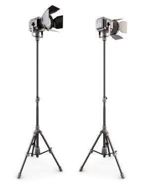 Stüdyo aydınlatma üzerinde beyaz bir tripod üzerinde. 3D.