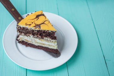 Muz pasta plaka üzerinde