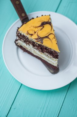 Muz pasta plaka üzerinde