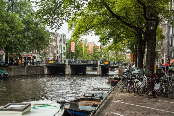 Schöne stadt amsterdam — Stockfoto
