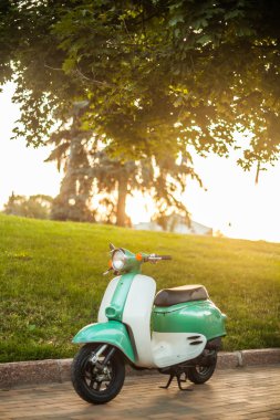 Eski motorlu scooter