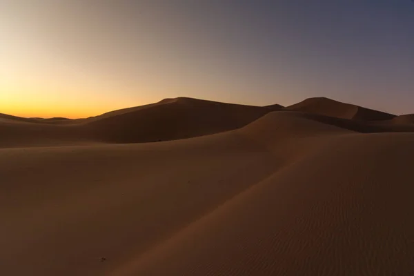 Dromerig Woestijnconcept Bij Zonsopgang Bij Woestijnduin Erg Chigaga Aan Poorten — Stockfoto