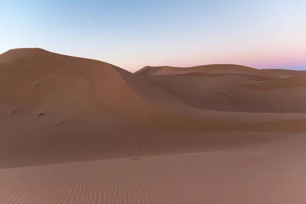 Enorme Woestijnduinen Van Erg Chigaga Aan Poorten Van Sahara Amanecer — Stockfoto